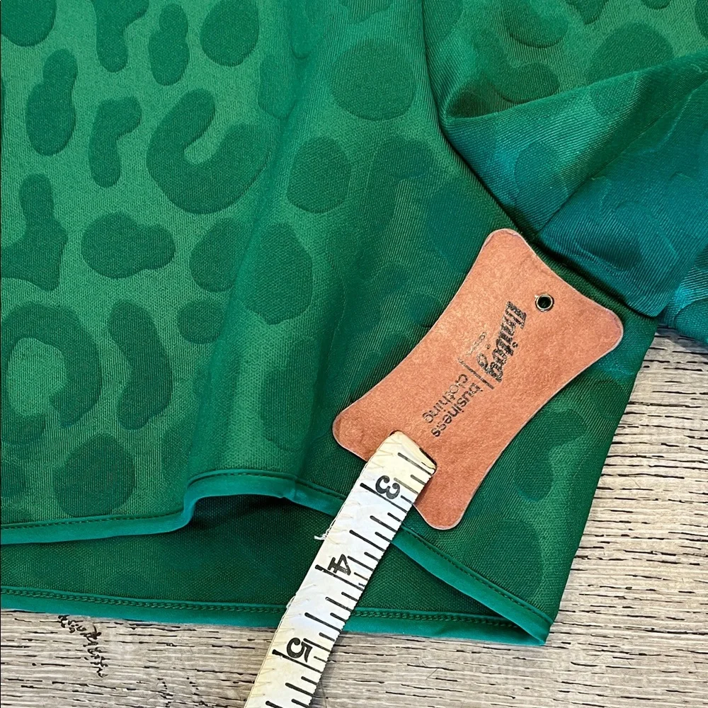 Emily McCarthy High-Rise Evergreen Cheetah Jacquard Shorts - Picture 5 of 10